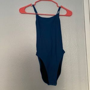 jolyn suit (size 26)